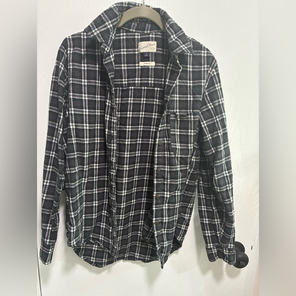 Universal Thread Black & White Plaid Flannel Shirt